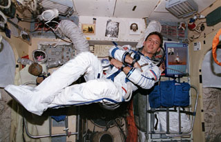 Linenger in his Sokol suit floating in Mir Base Block